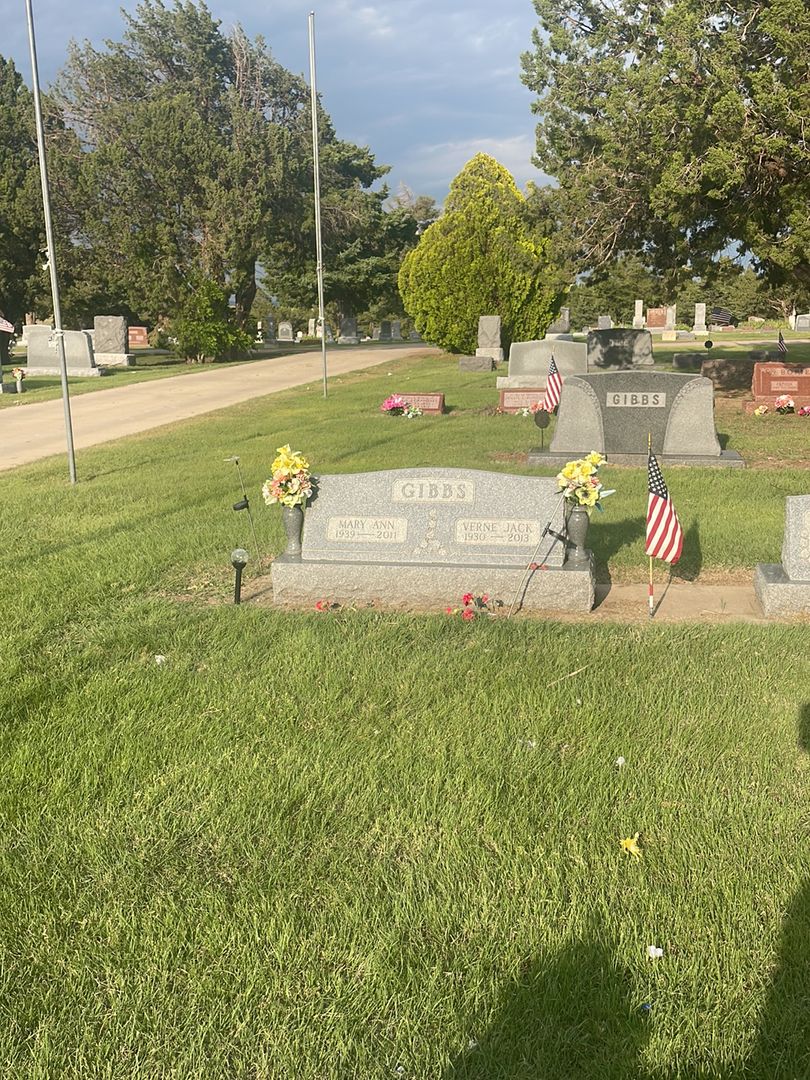 Mary Ann Gibbs's grave. Photo 1