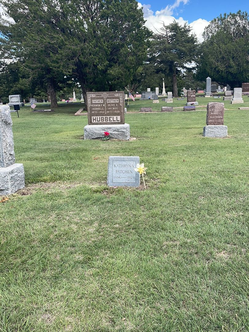 Kathryn V. Patchen's grave. Photo 1