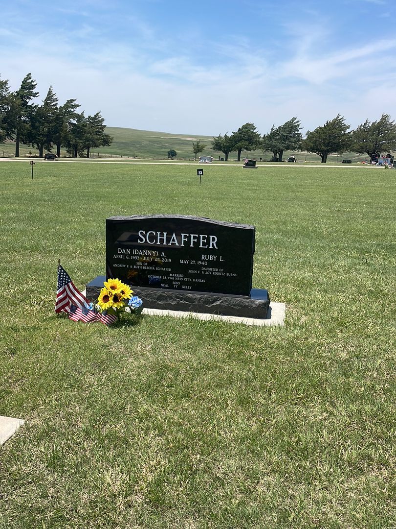 Dan A. "Danny" Schaffer's grave. Photo 1