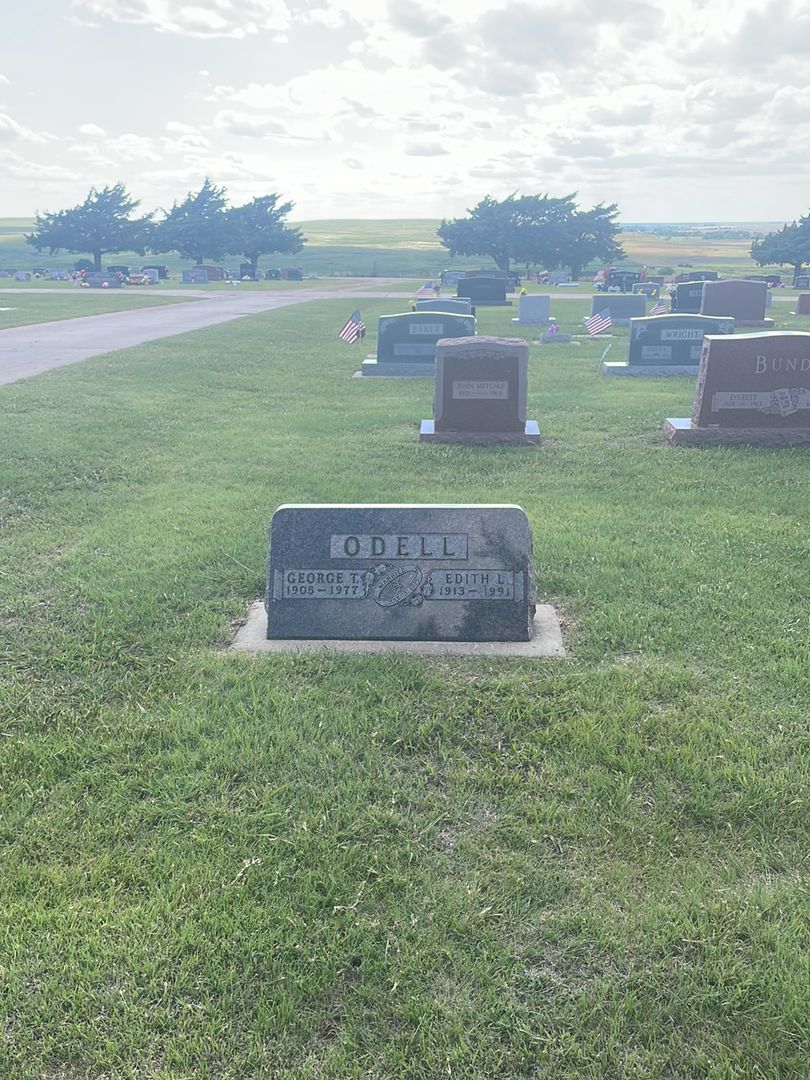 Edith L. Odell's grave. Photo 1