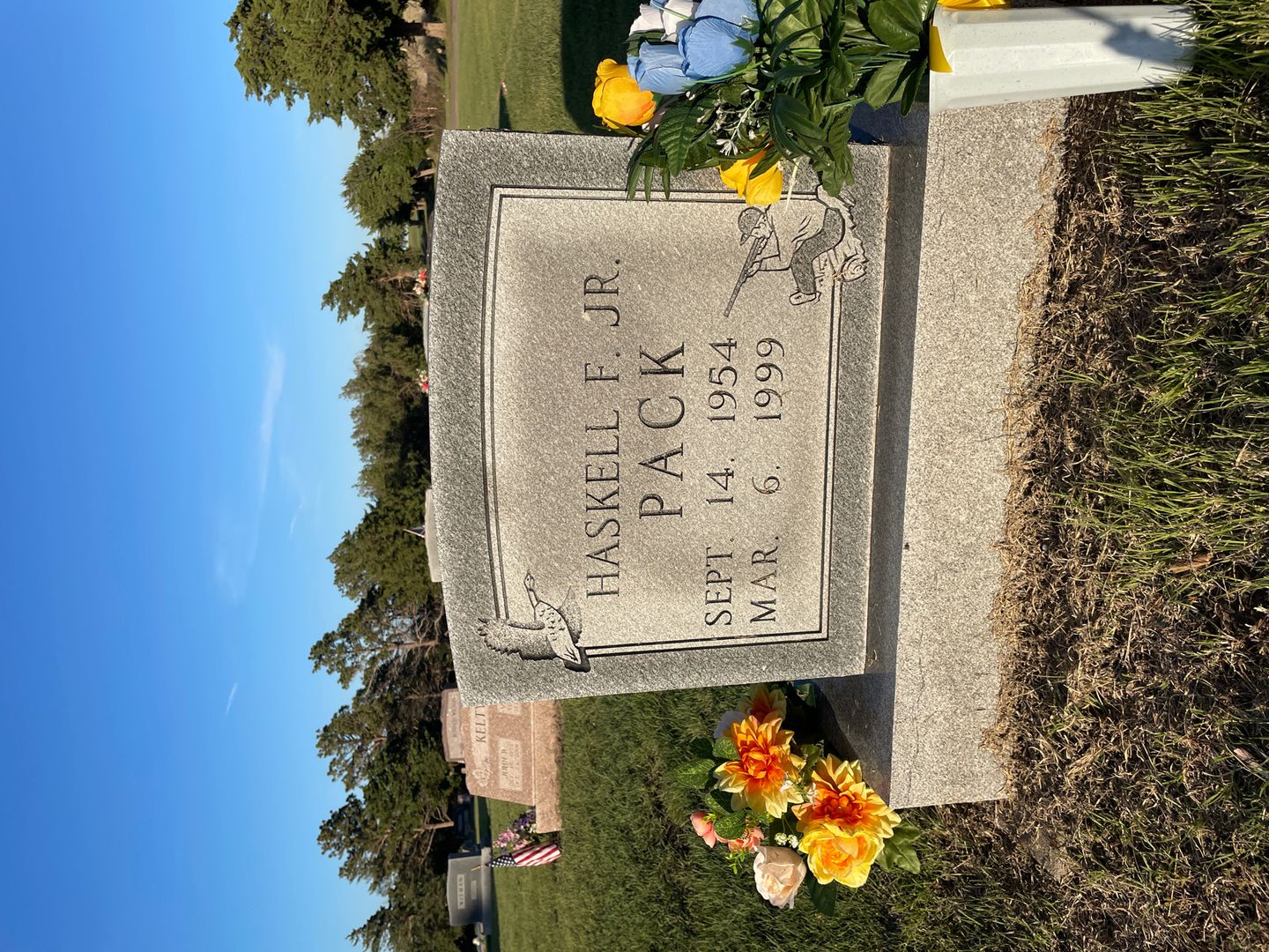 Haskell F. Pack Junior's grave. Photo 1