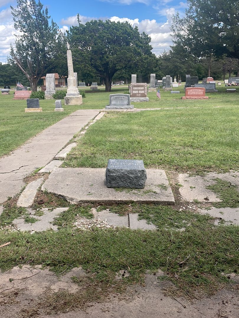 Dorothy "Daisy" Abernathy's grave. Photo 1