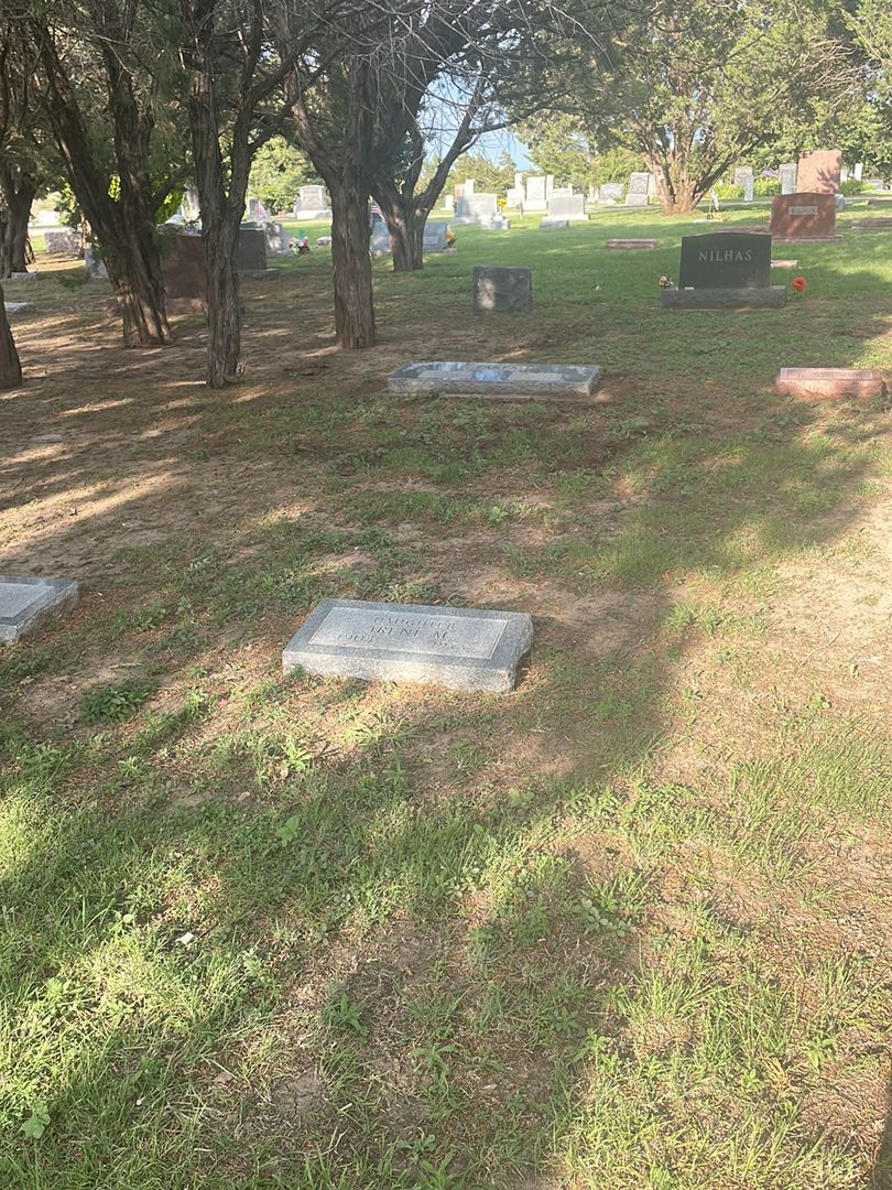 Irene M. Adams's grave. Photo 1