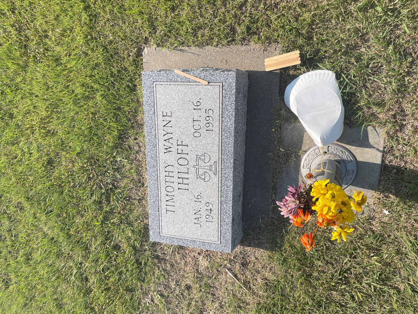 Timothy Wayne Ihloff's grave. Photo 1