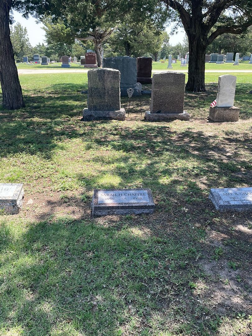 Sarah H. Chaffee's grave. Photo 1