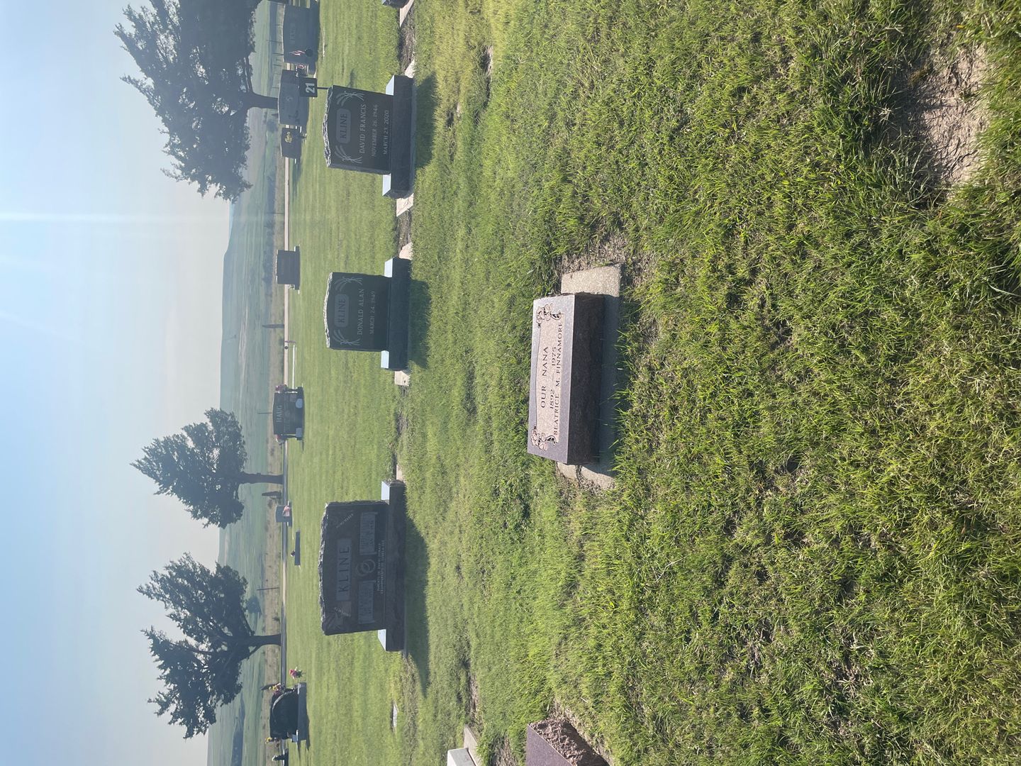 Beatrice M. Finnamore's grave. Photo 1