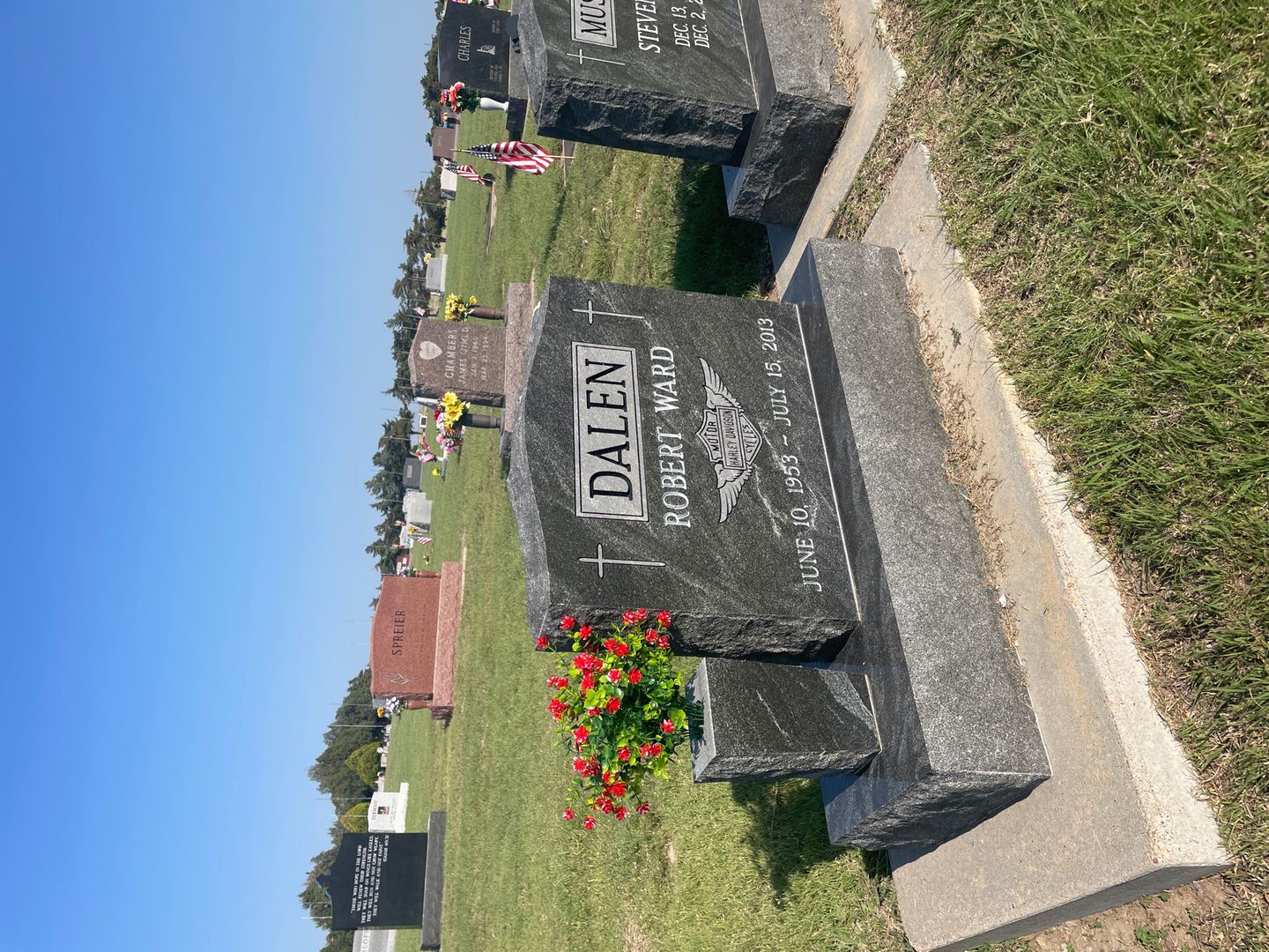 Robert Ward Dalen's grave. Photo 1